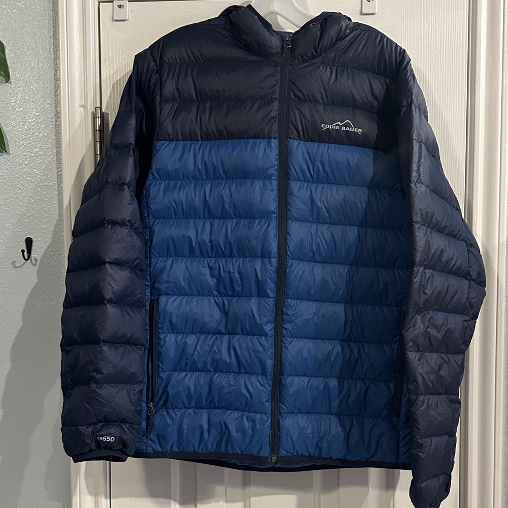 Eddie Bauer Men's Dark Blue Puffer Down Filled Jacket Lightweight Outdoors Hike